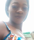 Dating Woman Cameroon to Yaoundé  : Nicole, 34 years